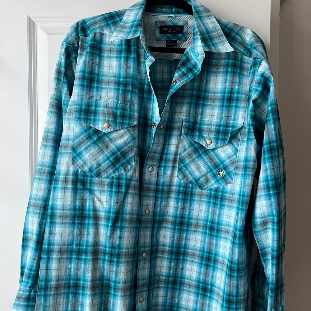 ARIAT- Pro Series Long Sleeve snap button shirt